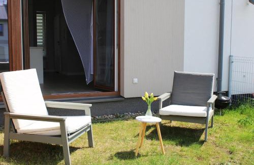 Raszyn Apartamento | Luxury House with Garden near Chopin Airport