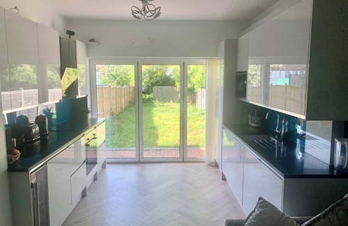 Wembley Central Casa | Luxury house with huge garden close to Wembley stadium