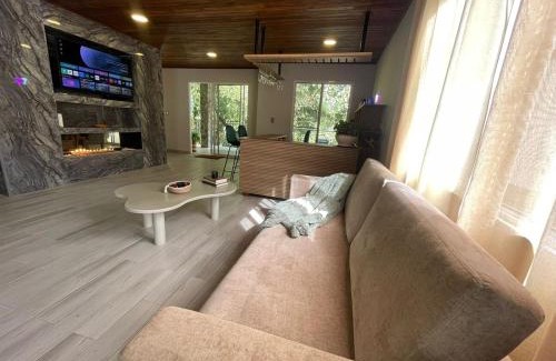 Alegrias Casa | Luxury house with Jacuzzi in the Coffee Region
