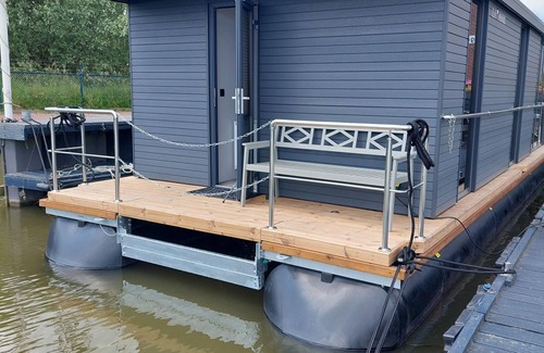Volendam Alquiler De Eote | Casa flotante de lujo en el puerto deportivo de Volendam