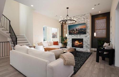 Washington Ave./ Memorial Park Casa | Luxury Houston Home, Spacious & Walkable Location