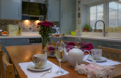 White Hart Lane Casa | Lujosa casa de lujo en Londres para 12 personas, 5 habitaciones, 1 recepción, 2 jardines
