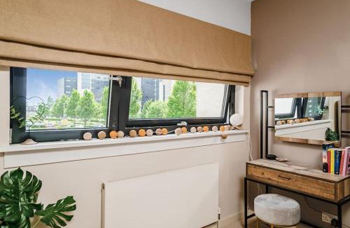 Glasgow Westend Apartamento | Luxury Huge Modern Open Plan 2Bedroom Flat - Free Private Parking & Balcony located at the OVO Hydro and SEC Centre