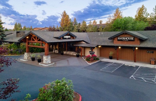 Orchard District Apartamento | Luxury in Bend, OR | Deluxe Queen close to Nature