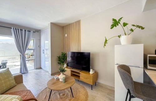 Three Anchor Bay Apartamento | Luxury in Greenpoint Main Rd