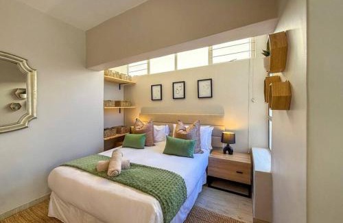 Three Anchor Bay Apartamento | Luxury in Greenpoint Main Rd