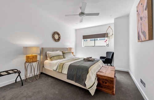 New Farm Casa | Luxury in New Farm!