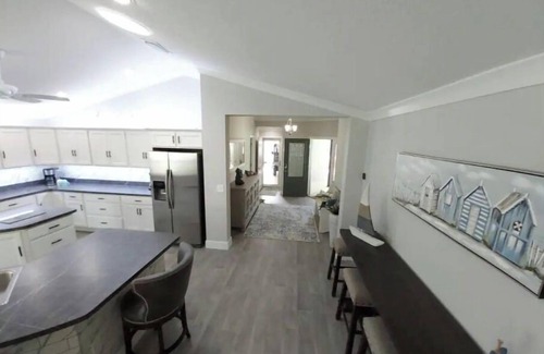 Wildwood Casa | Luxury in the Villages 2 King beds GREAT Location
