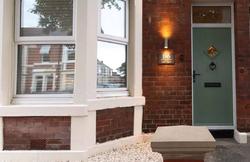 Newcastle-upon-Tyne Apartamento | Luxury Indoor Hot Tub entire apartment close to city centre
