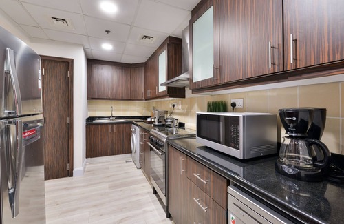 Dubai Marina Apartamento | Luxury JBR Shams - Sea or Marina View - Free Beach Resorts Access!