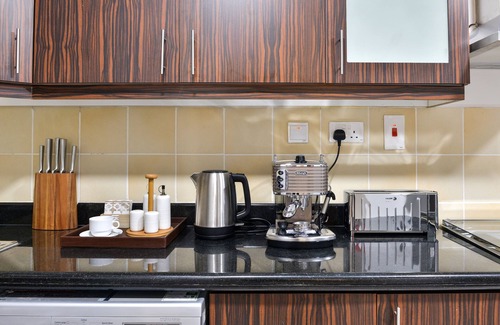 Dubai Marina Apartamento | Luxury JBR Shams - Sea or Marina View - Free Beach Resorts Access!