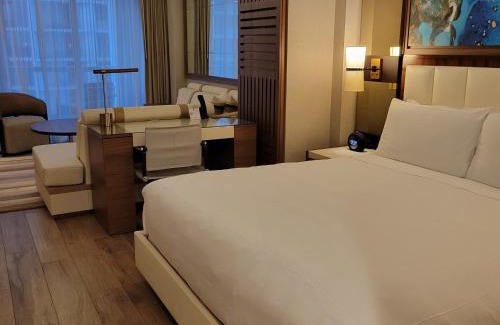 Central Beach Apartamento | Luxury Junior Suite in Five Star Hotel