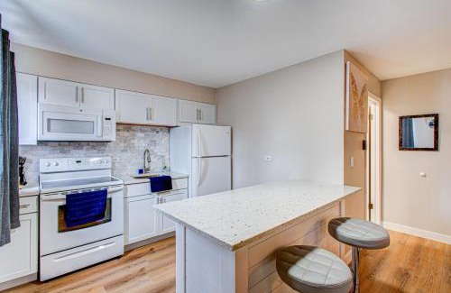 O'Hare Apartamento | Luxury King Bed in Family Friendly Location