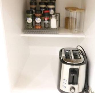 Schenectady Apartamento | Luxury king bed parking & washer