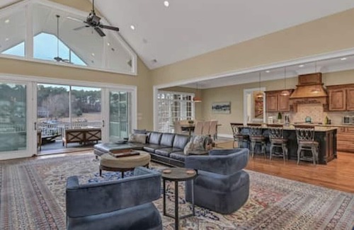 Lexington Casa | Luxury Lake Escape w/ Pool, Hot Tub, & more!