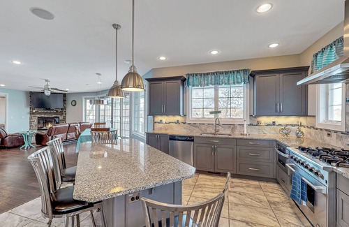 Melrose Casa | Luxury Lake House