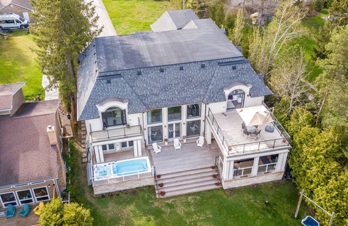 Innisfil Cabaña | Luxury Lake Simcoe Waterfront Cottage