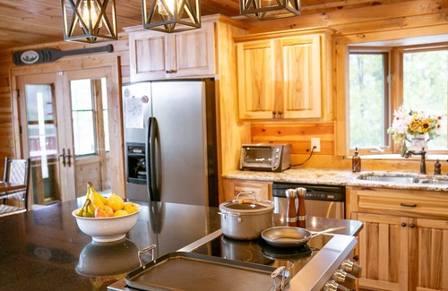 Topton Casa | Luxury Lakefront Cabin