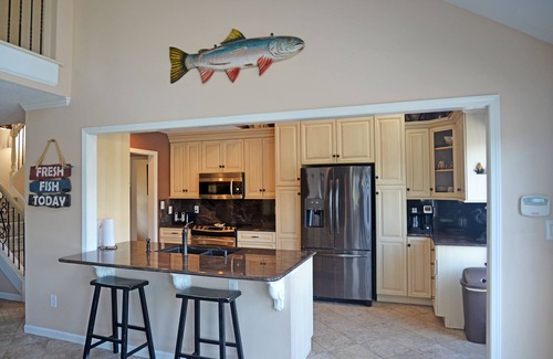 Greenwood Casa | Finca de lujo frente al lago! 6BR 4. 5BA, muelle privado, rampa y más