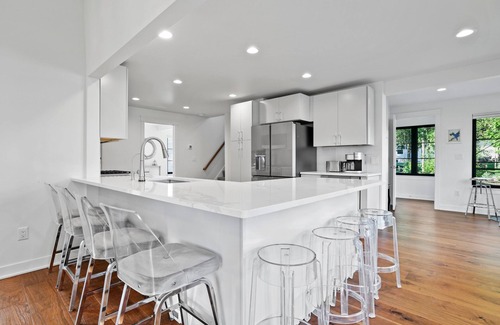 Okauchee Lake Casa | Luxury Lakefront Home, Okauchee Lake's Finest Swim Frontage, 3 levels LakeViews