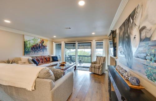 Lake Hamilton Apartamento | Luxury Lakefront Hot Springs Condo with Pools!