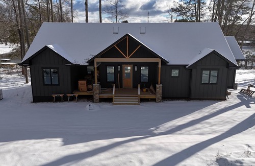 Mills River Casa | Luxury Lakefront Retreat 5BR Modern Escape Near Asheville