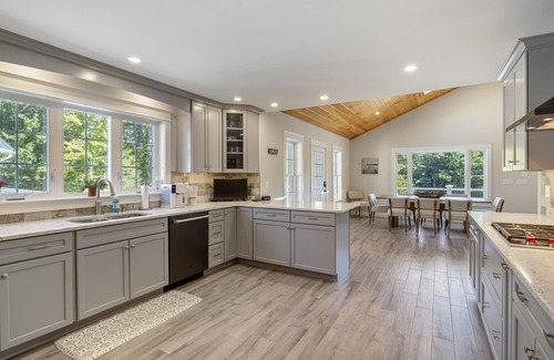 Standish Casa | Luxury Lakefront Retreat on Sebago Lake, Sleeps 10!