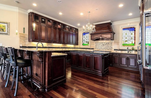 Atlanta Casa | Luxury Lakefront-Theatre-Huge Yard-Mins to DT ATL