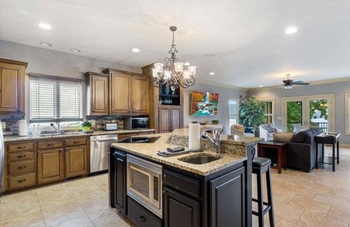 Osage Beach Casa | Luxury Lakefront Escape w/ Pool, Hot Tub & Theater