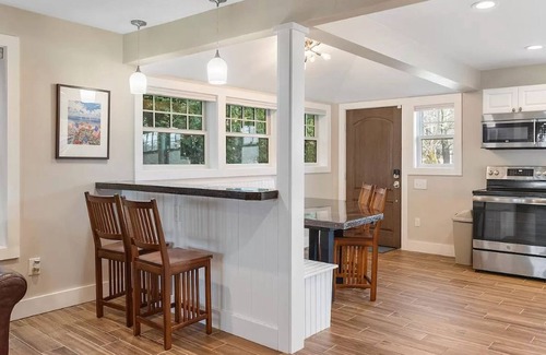 Oden Casa | Lakefront Cottage on Shallow Sandy Bottom Water