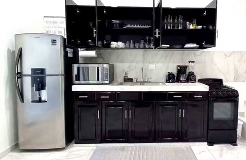 Salinas Condominio | Luxury Lakeview Condo Fastest WIFI Golf Cart Help