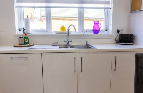 Basildon Casa | Luxury Langdon Hill Retreat | Jacuzzi Hot Tub| Gym Equipment | Basildon