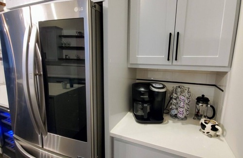 Southtown Casa | Luxury Lavaca Historic Downtown SA walk to Hemisfair, conventions, Riverwalk
