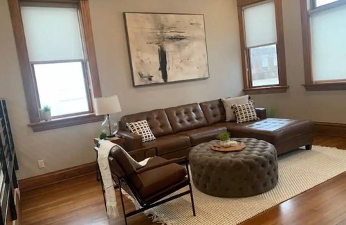 Le Mars Apartamento | Luxury Living in Downtown Le Mars