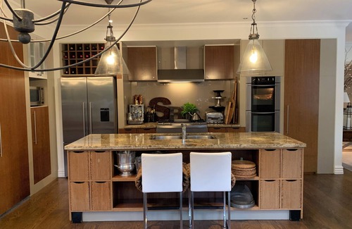 Remuera Casa | Luxury Living in Remuera Family Home w Pool - Prime Location