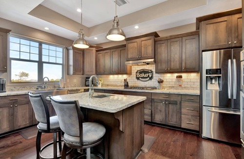 Prescott Casa | *luxury living in this spacious and stylish home, Min From Downtown!