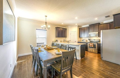 Jacksonville Beach Casa | Luxury Living II - Modern Beach Townhouse