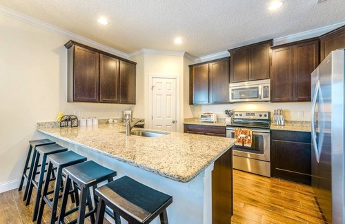 Jacksonville Beach Casa | Luxury Living II - Modern Beach Townhouse