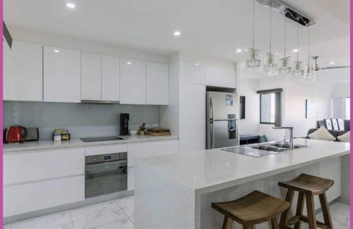 Stuart Park Apartamento | LUJO CON UBICACIÓN - VISTAS AL MAR Y CLASE MODERNA