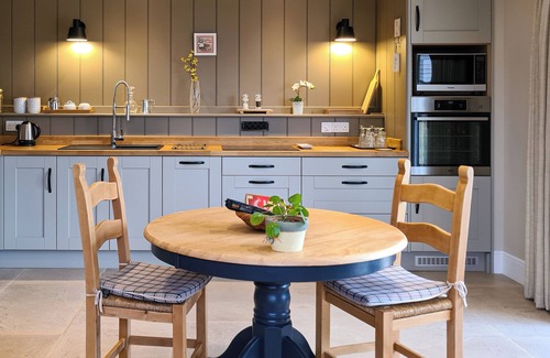 Ewen Cabaña | Luxury Lodge @ Ewen Barn - private 5* retreat
