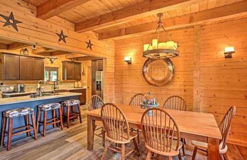 Cle Elum Casa | Luxury Lodge Hot Tub, Snowmobiling and ATV Access!