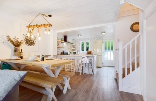 South Cerney Cabina | Luxury lodge in the heart of the Cotswolds