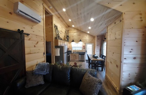 Christian County Casa | Luxury Lodge in the Wilderness