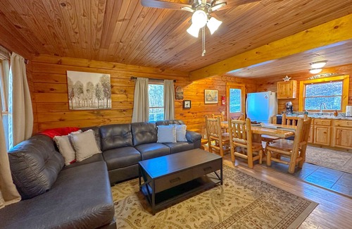 West Columbia Apartamento | Familiar-Wilderness Lodge -Vista al bosque-Lodge-Baño Privado