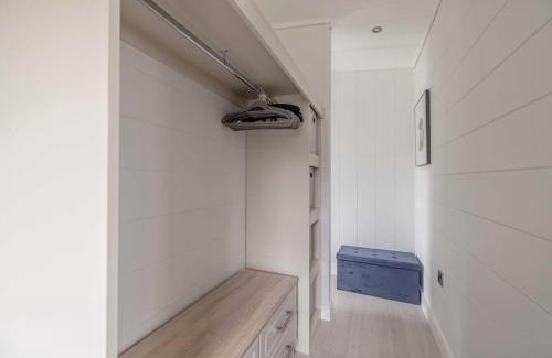 Windsor Casa | Luxury Lodge with Hot Tub in Windsor Marina