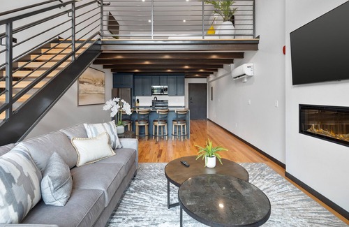 Hill City Apartamento | Luxury Loft 4 Overlook Main Street