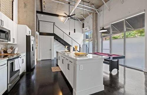 Deep Ellum Apartamento | Luxury Loft-Coastal Vibe