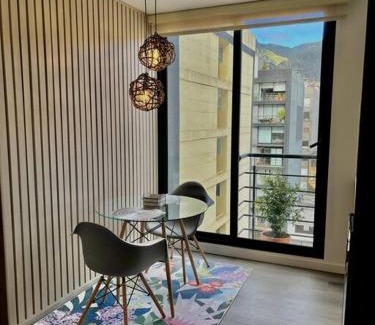 Antiguo Country Apartamento | Luxury loft en el Parque Virrey