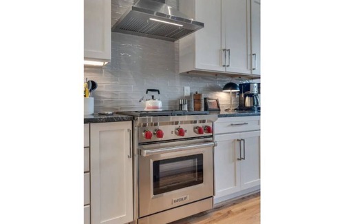 Fayetteville Apartamento | Luxury Loft on Historic Fayetteville Square