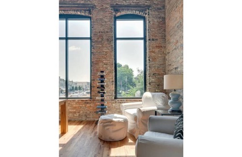 Fayetteville Apartamento | Luxury Loft on Historic Fayetteville Square